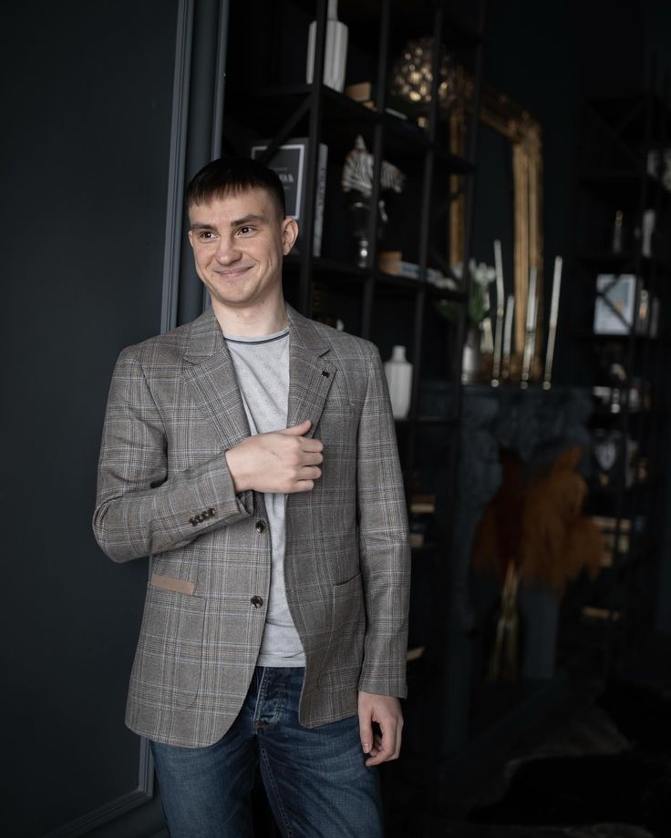 Преподаватель 3